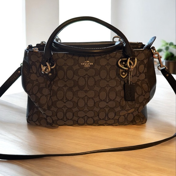 Coach Black and Gray   Signature Colette CarryAll Women's Bag Pre-owned - Picture 1 of 11